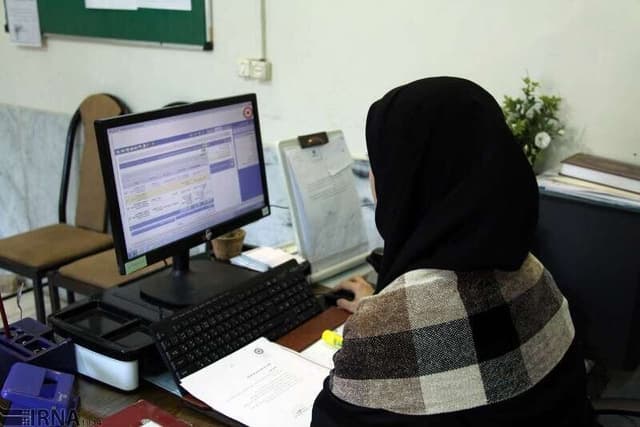 ساعت کاری ادارات از فردا، شنبه این‌گونه تغییر می‌کند/ بخشنامه سازمان اداری و استخدامی درباره تغییر ساعت کاری کارمندان