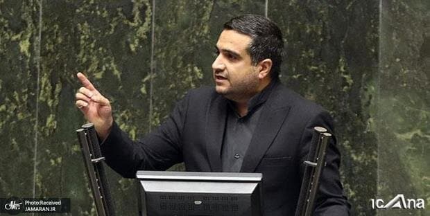عضو فراکسیون انقلاب: آقای نبویان باید تحت امر فرمانده میدان وظیفه خودشان را انجام بدهند/ مقام معظم رهبری نسبت به تمام امور اشراف دارند