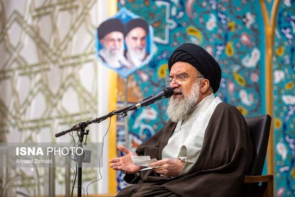 پیام احمد خاتمی برای مذاکره کنندگان با آمریکا/ ترامپ و نتانیاهو سر و ته یک کرباس هستند؛ ترامپ نامرد می‌گوید که من با زدن ضاحیه لبنان مخالف بودم!