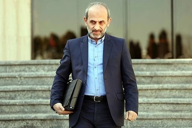 شما نظر بدهید/ اگر حکم جبلی تمدید نشود، چه کسی را مناسب ریاست صداوسیما می‌دانید و چرا ؟
