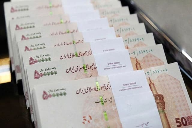 جزییات کاهش حقوق کارمندان در طرح جدید دولت / حقوق کدام کارمندان کم می‌شود؟