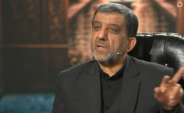 توصیه ضرغامی: فعلا تعدیل، تعطیل!