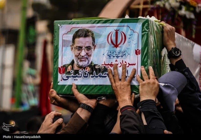 دستنوشته شهید نائینی در پاسخ به نیروهای حفاظت برای مراقبت بیشتر