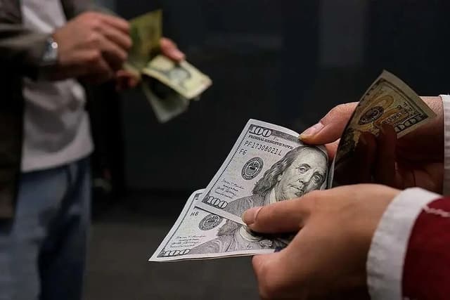 قیمت دلار و یورو در بازار آزاد امروز یک‌شنبه ۲۰ اردیبهشت ۱۴۰۵/ دلار در آستانه ورود به‌ کانال جدید قرار گرفت + جدول