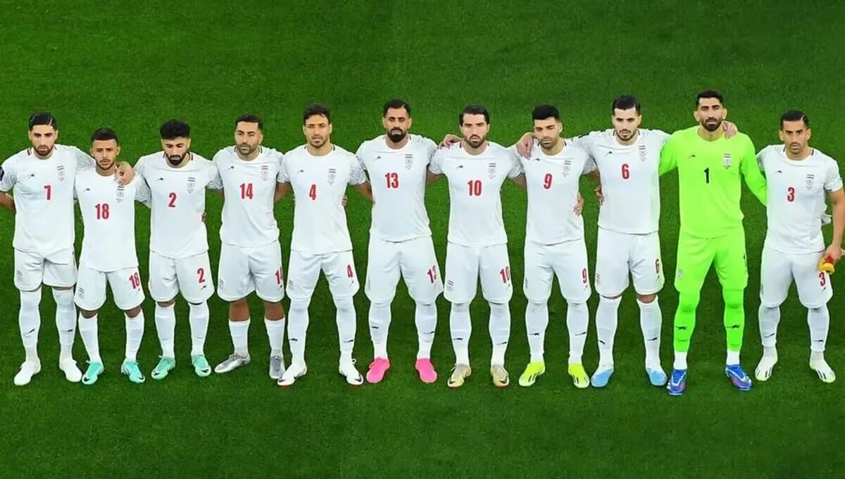 عکس | پوستر بازی تیم ملی به یاد کودکان میناب
