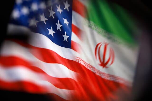 روزنامه همشهری: تفاهم با آمریکا، سودش بیشتر برای ایران است/ اگر تفاهم به نتبجه نرسد برمی گردیم به همین جایی که الان هستیم