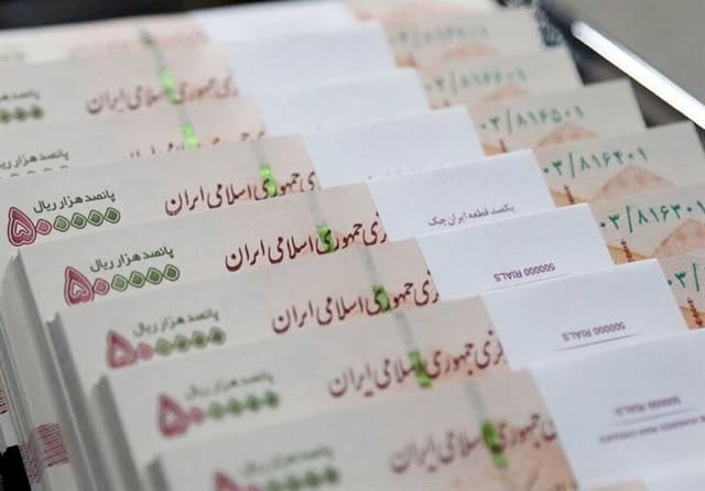 کارگران در انتظار بازنگری مزایا/ کمیته مزد هرچه سریع‌تر هزینه سبد معیشت را به‌روز کند