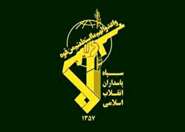اطلاعیه سپاه درباره انهدام کامل سه فروند هواپیمای اف 35/ پاسخ ایران به حمله آمریکا به قشم با بمب های سنگرشکن