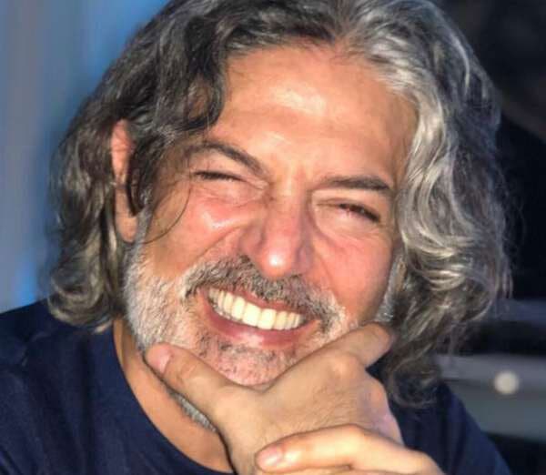نه آهنگهایی که قیصر در عیدغدیر خواند مجوز داشت، نه ترانه پرواز همای برای تیم ملی