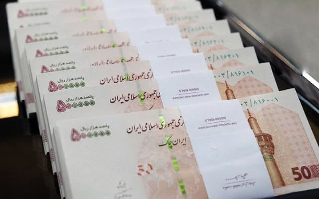 هجوم سرمایه‌های مرزی به ریال ایران/ خرید دو تریلیون ریال در سراسر پاکستان طی چهار روز اخیر