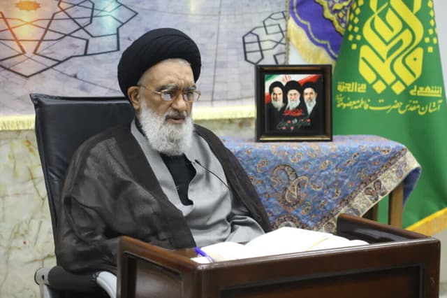 خطیب جمعه قم: دشمن به دنبال انتقام از قم است/ رهبر شهید بعد از فتنه ۸۸ فرمودند دشمن به دنبال استفاده از قم به عنوان آنتی‌تز انقلاب است