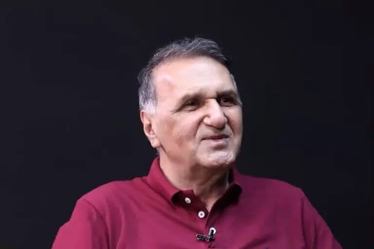 حمله پیشکسوت پرسپولیس به سرمربی تیم ملی؛ آقای قلعه‌نویی شما با این همه ثروت چرا؟ / با تو هیچ نتیجه‌ای نمی‌گیریم