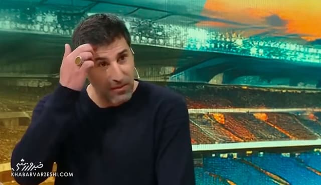 ویدیو| هاشم بیک‌زاده: کدام تضمین فیفا؟ نمی‌توانند به تماشاگر بگویند با چه پرچمی بیاید!