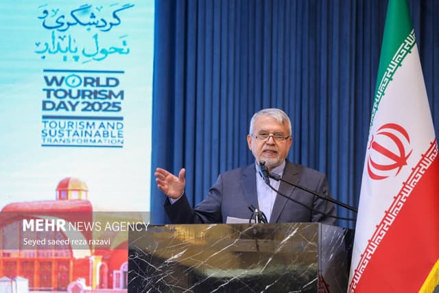 صالحی امیری: ۱.۲ میلیون گردشگر سلامت در سال ۱۴۰۴از ایران خدمات گرفتند