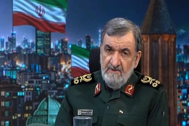 سردار رضایی: ضربات شدیدی در جنگ ۱۷ روزه محرم به امریکا وارد کردیم