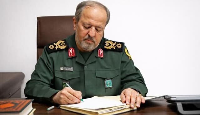 سردار ابن‌الرضا: باید بالاتر از لبه فناوری بجنگیم