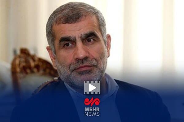 نیکزاد: رهبر شهید، جان فدای ملت ایران شد
