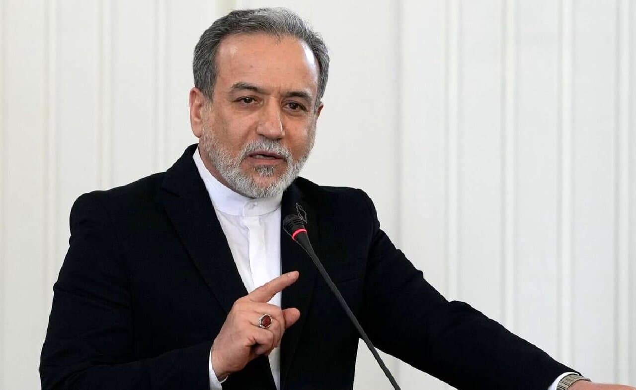 عراقچی: فرانسه از موعظه کردن جهانیان درباره «حقوق بشر» دست بردارد
