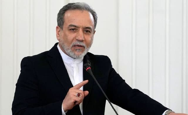 عراقچی: فرانسه از موعظه کردن جهانیان درباره «حقوق بشر» دست بردارد