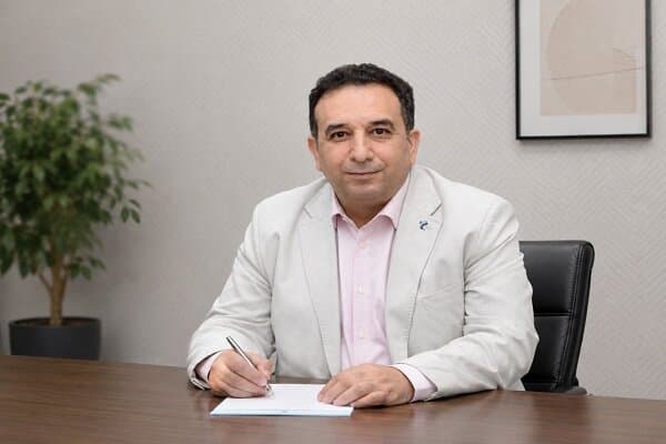 مدیرعامل تهران شیمی: مسئولیتی فراتر از تولید دارو داریم