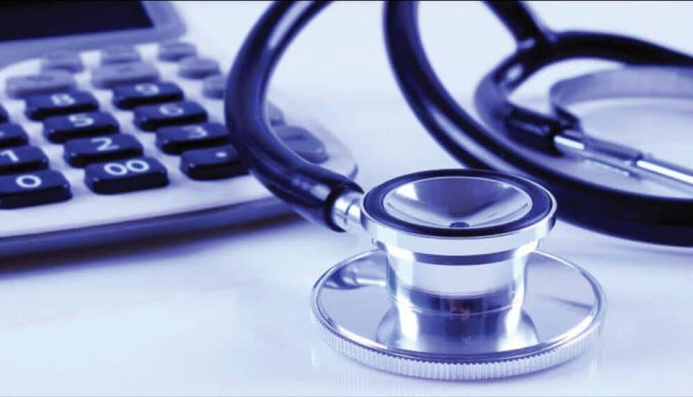 ضرورت اصلاح تعرفه ها برای جلوگیری از مهاجرت کادر درمان