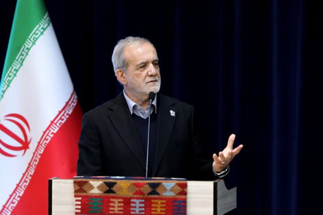پزشکیان: محدودیت منابع خللی در خدمت‌رسانی دولت ایجاد نمی‌کند