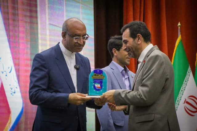 روایت خدمات بی‌وقفه هلال‌احمر در  همایش بزرگ روابط عمومی‌های استان کرمانشاه»