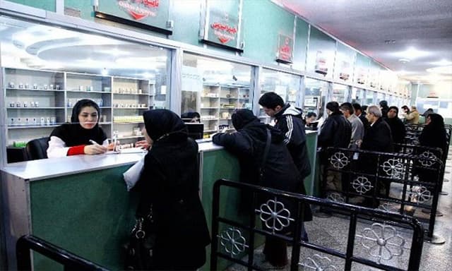 افزایش نگرانی بیماران از گرانی داروها / تبعات تاخیر در تخصیص ارز گریبانگیر مردم
