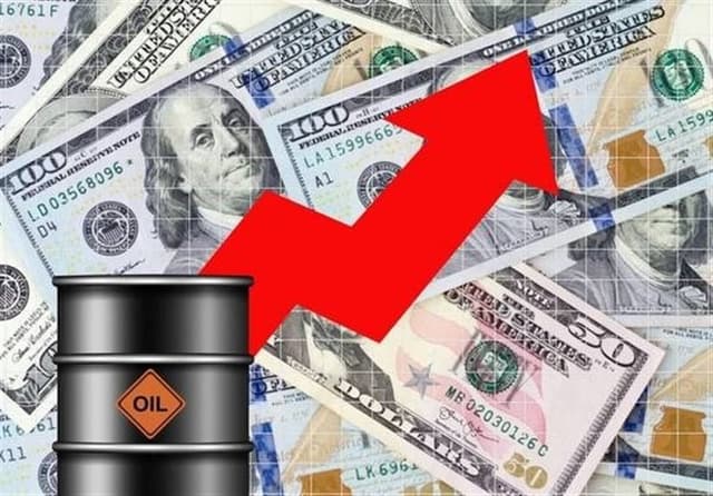 قیمت جهانی نفت امروز 1405/2/18 |برنت 101 دلار و 71 سنت شد