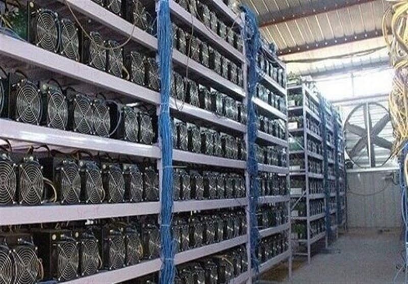 کشف مزارع زیرزمینی تولید رمرزارز در عمق 10 متری زمین