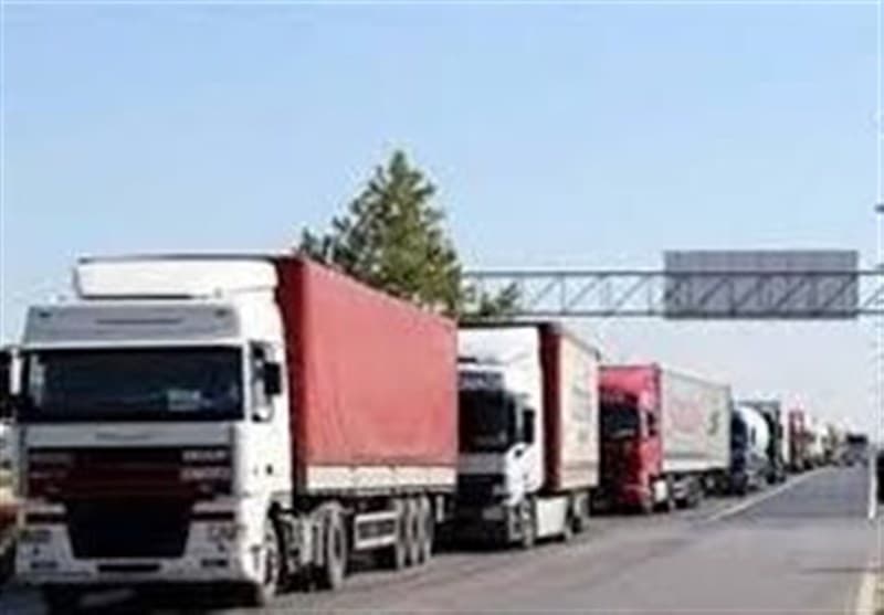 شکستن رکورد حمل کالای اساسی از بنادر در جنگ تحمیلی سوم