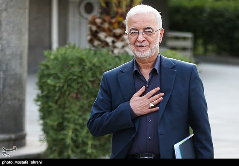 مومنی به قرقیزستان سفر کرد