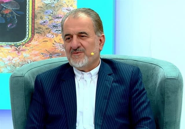 تریبون قاری کویتی، ابزار جنگ با هویت دینی شد