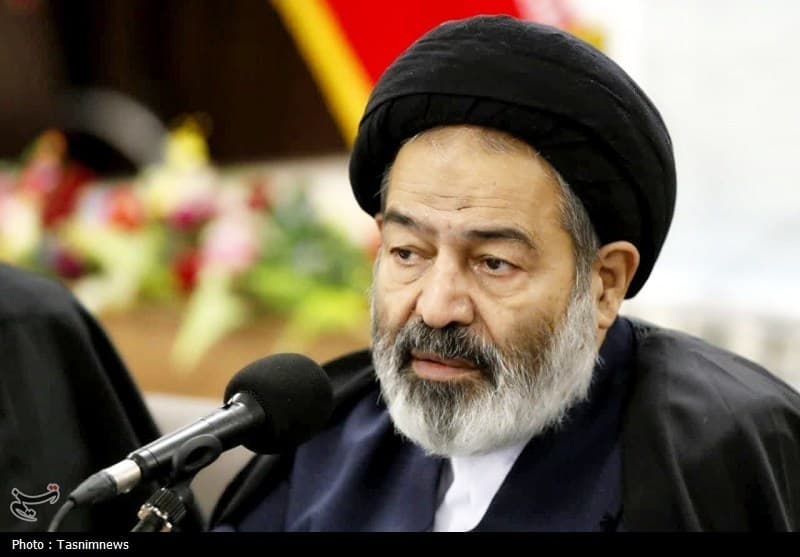 برابر رهنمودهای امامان انقلاب اسلامی(ره) حج نباید تعطیل شود