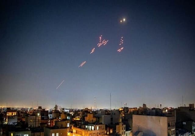 شنیده شدن صدای پدافند در برخی مناطق تهران