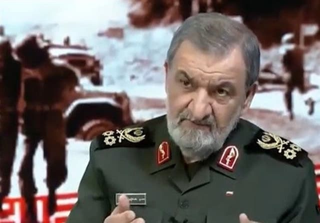 رضایی: اوضاع نابسامان آمریکا مهم‌ترین عامل بن بست دشمن در جنگ بود