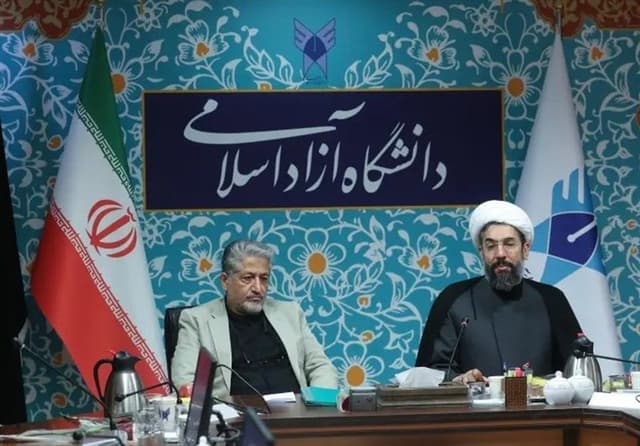 دانشگاه آزاد نقش مهمی در جهاد فرهنگی و اقتصادی بر عهده دارد