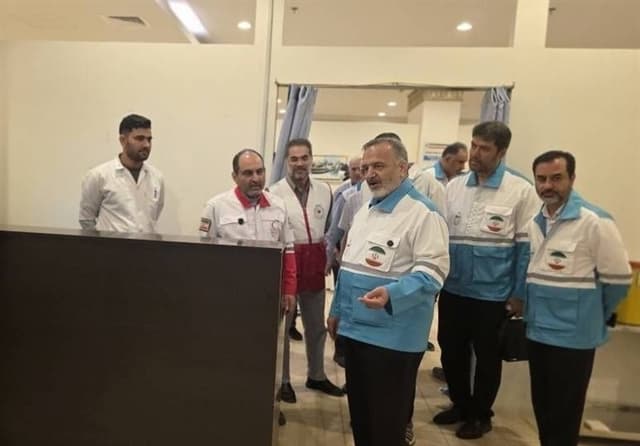 بازدید رئیس سازمان حج از مراکز درمانی حجاج در مکه مکرمه