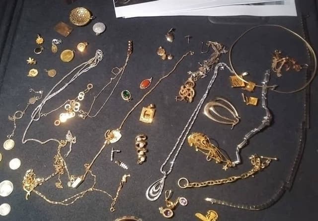 دستگیری زوج سارق حرفه‌ای طلاجات در پایتخت+عکس