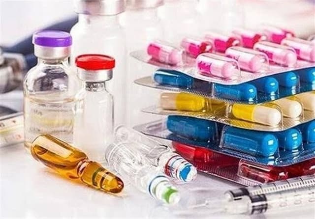 توافق برای تسریع تأمین ارز و تسهیل ثبت سفارش ماشین‌آلات در صنعت سلامت