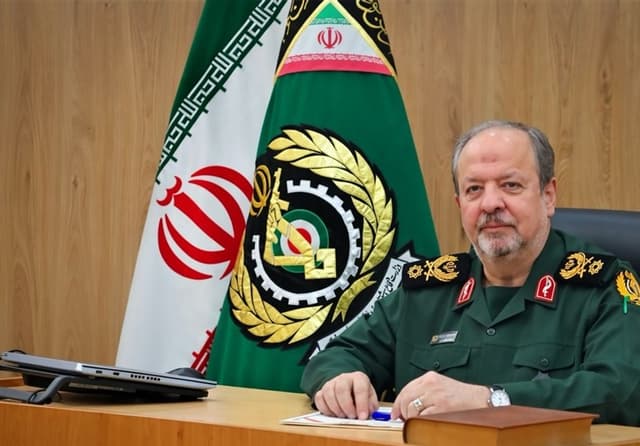سردار ابن‌الرضا: خطوط تولید صنایع دفاعی فعال‌تر از گذشته است