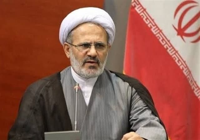 اربعین امسال به نام «رهبر شهید» و نماد دلاوران میناب برگزار می‌شود
