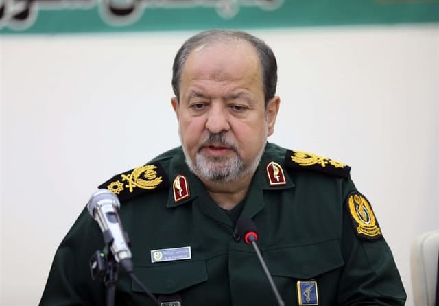 سردار ابنالرضا: صنعت دفاعی باید سریعتر از نیاز میدان نبرد حرکت کند
