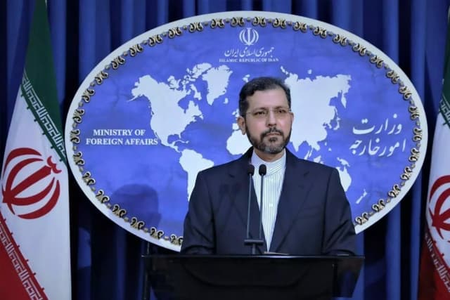 معاون وزیر خارجه: ایران در تنگه هرمز حقوق قانونی دارد