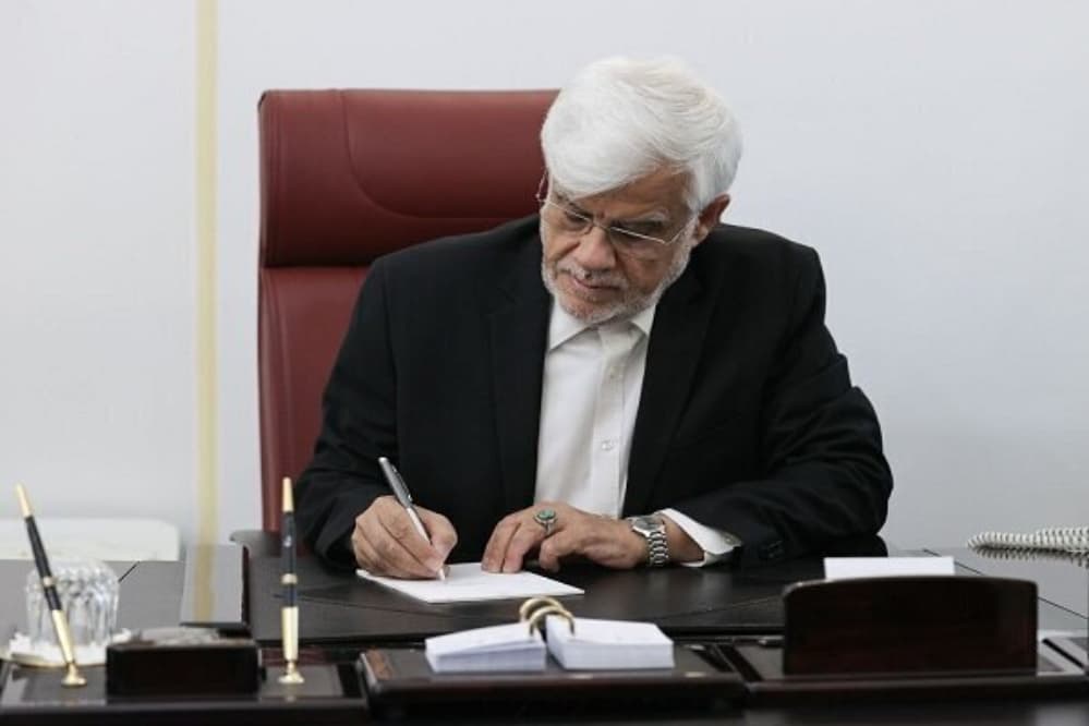 پیام تبریک معاون اول رئیس‌جمهور به قهرمانان وزنه‌برداری