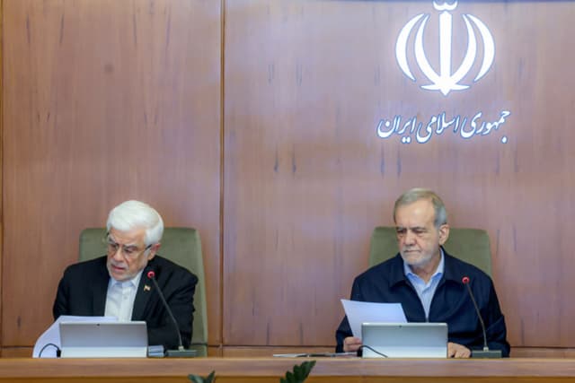 چند نکته درباره ضرورت تغییر آرایش جنگی دولت
