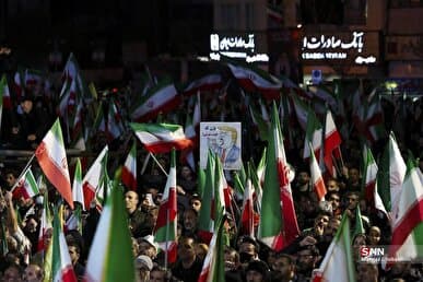 از جشن غدیر تا قرار شبانه مردم؛ ملت ایران خستگی نمی شناسند + فیلم