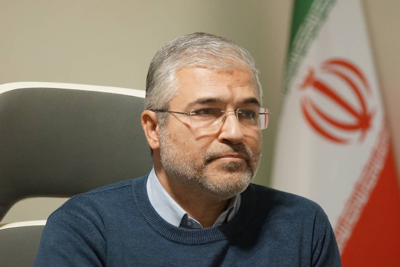 کارگران ستون‌های اصلی خیمه اقتدار ملت در دفاع مقدس سوم هستند / ترمیم قدرت خرید؛ اولویت مجلس در بودجه‌های اضطراری زمان جنگ