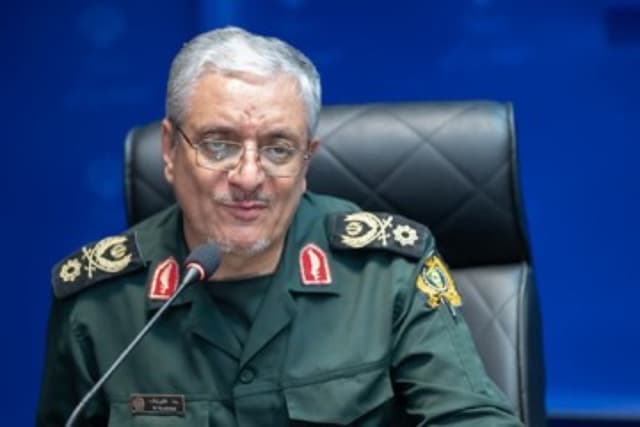 سخنگوی وزارت دفاع: پایان جنگ در گرو پذیرش حقوق ملت ایران است