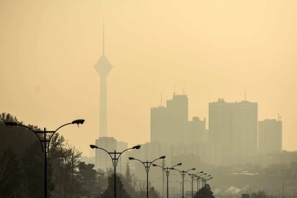 باد شدید، رگبار و احتمال تگرگ در تهران